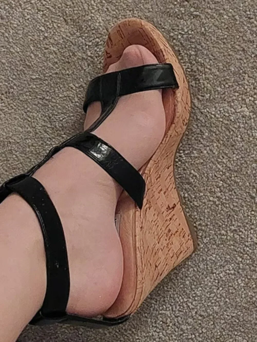 Steve Madden Black Patent Leather Cork Wedge Sandals Size 7.5